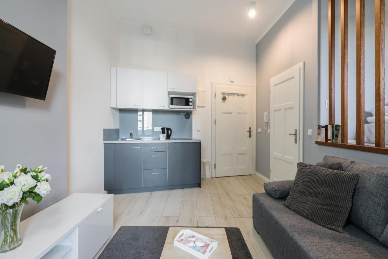 Apartment Old Town Swiety Wojciech Street - By Renters Poznan