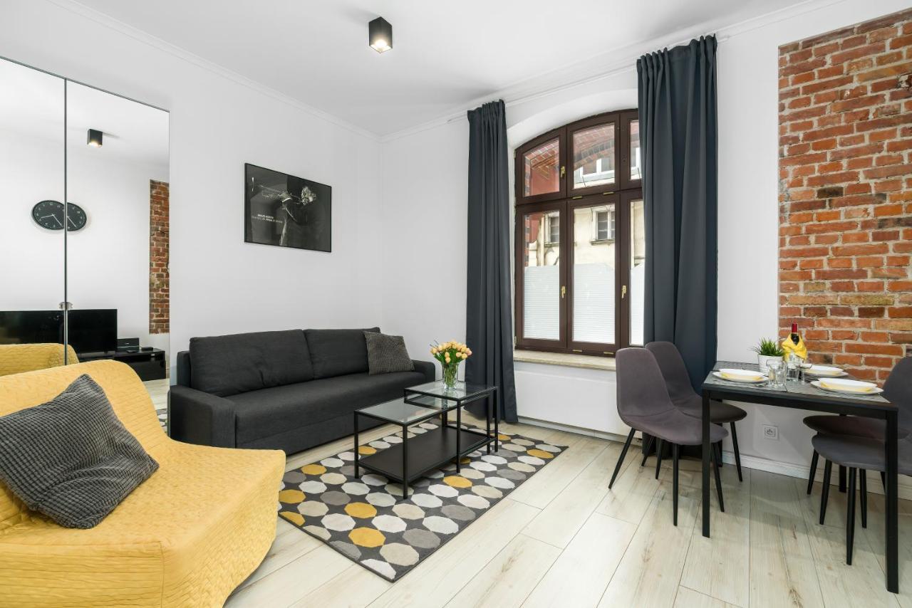 Apartment Old Town Swiety Wojciech Street - By Renters Poznan