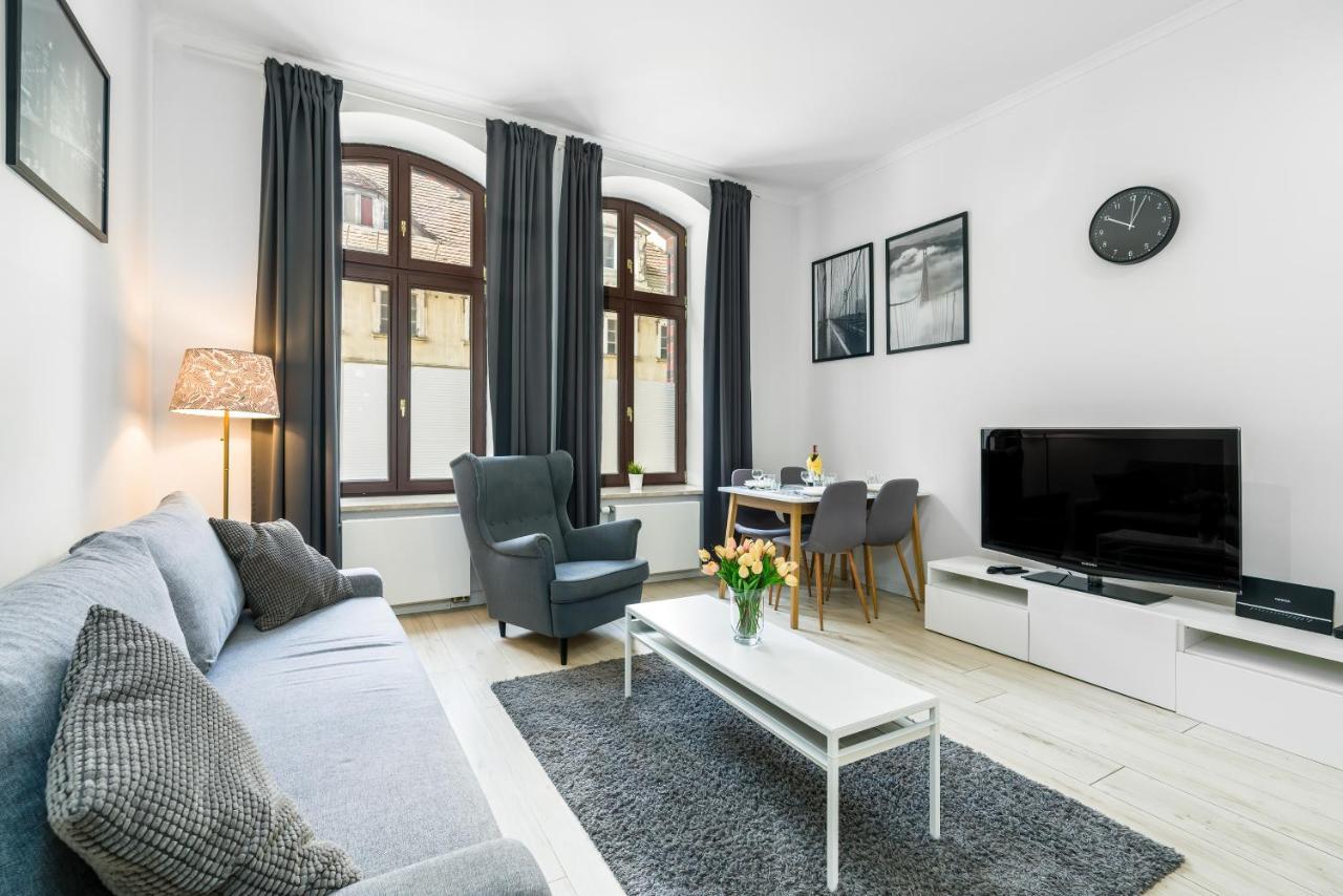 Old Town Swiety Wojciech Street - By Renters Apartment Poznan